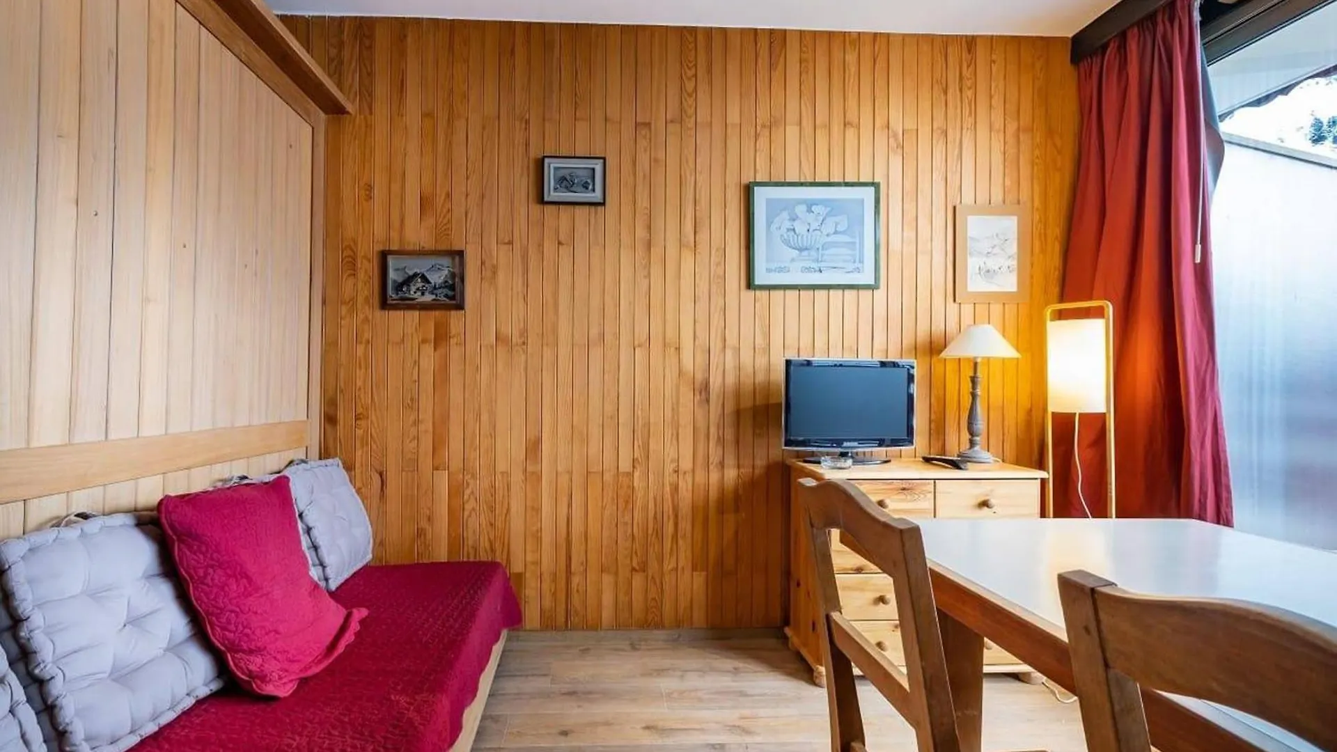 Studio Confortable A Meribel Mottaret, Proche Pistes, Avec Casier A Skis - Fr-1-355-138
